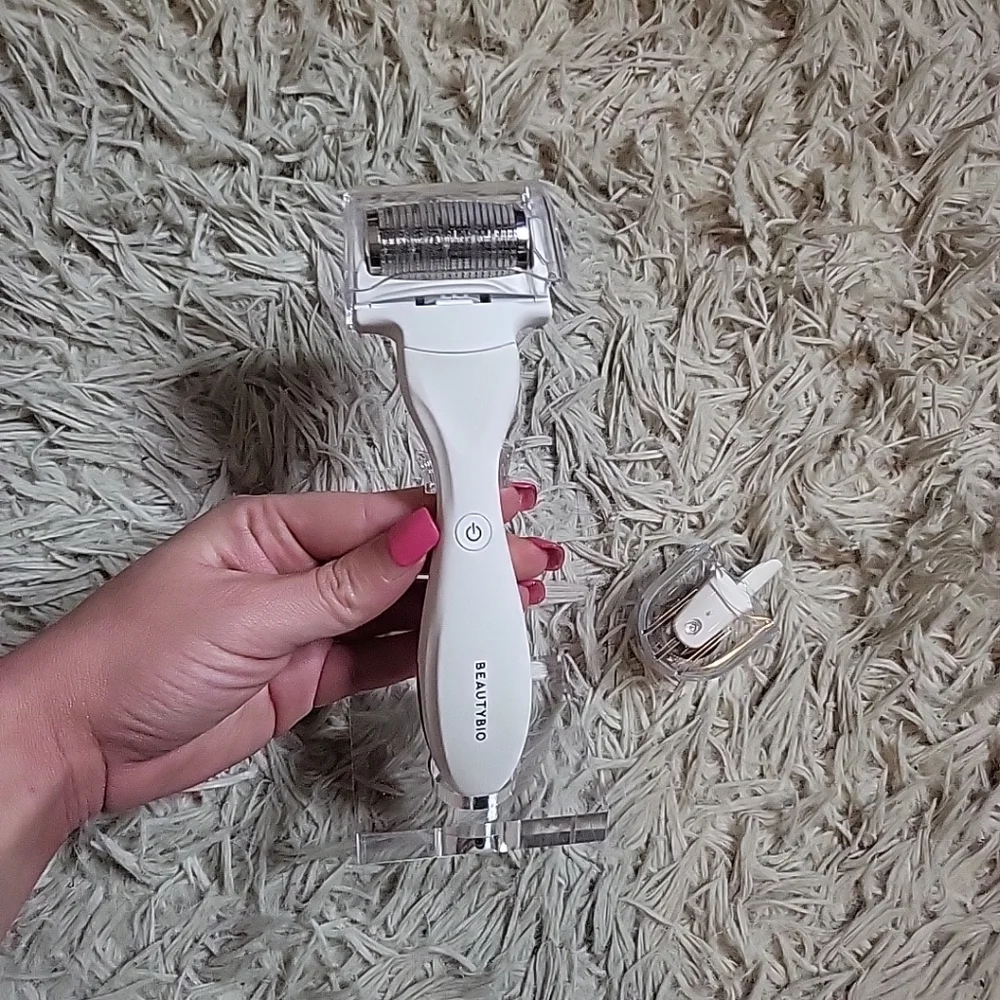 Beautybio microneedling tool